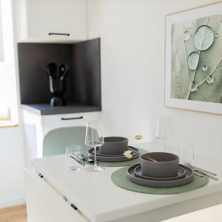 Dwellstay - Zuse Hoefe 아파트 *