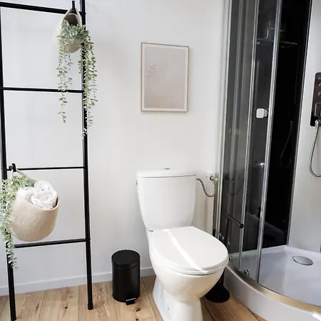 Dwellstay - Zuse Hoefe Apartment *