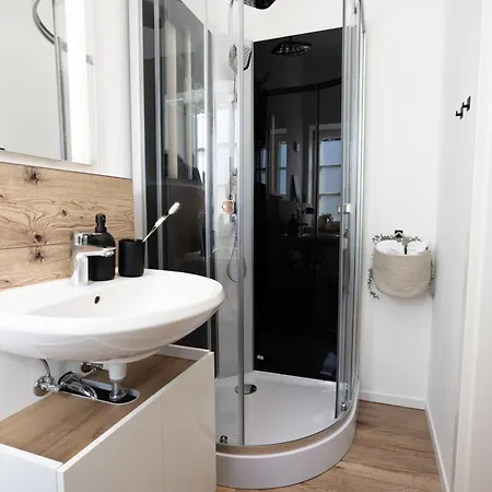 Apartment Dwellstay - Zuse Hoefe *