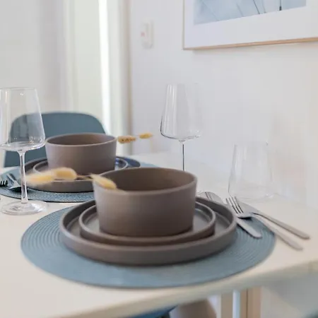 Apartment Dwellstay - Zuse Hoefe