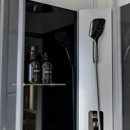 Dwellstay - Zuse Hoefe Apartment *